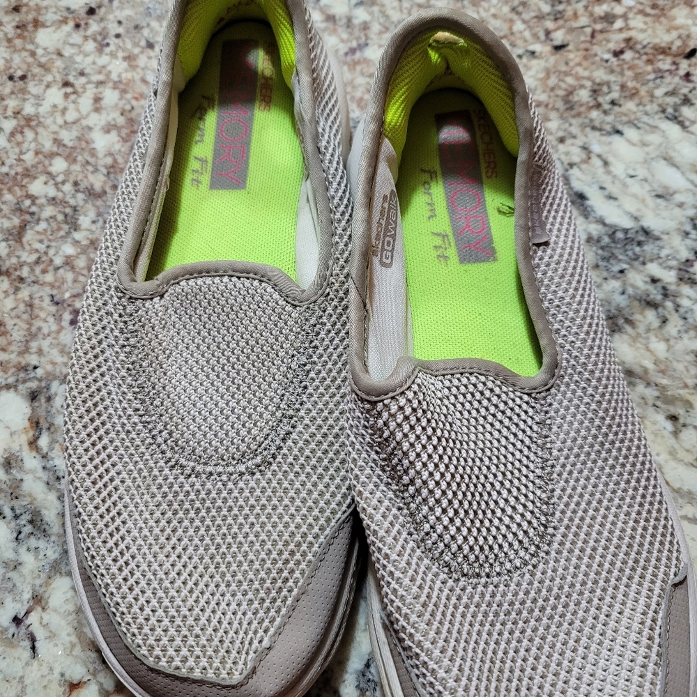 (2359) Skechers Memory Form Fit, Go Walk slip on, Size 7 , Women's ,stone grey